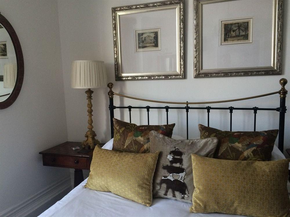 27 Couette-café 4*